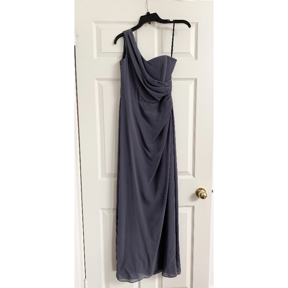 One shoulder full-length dress grey